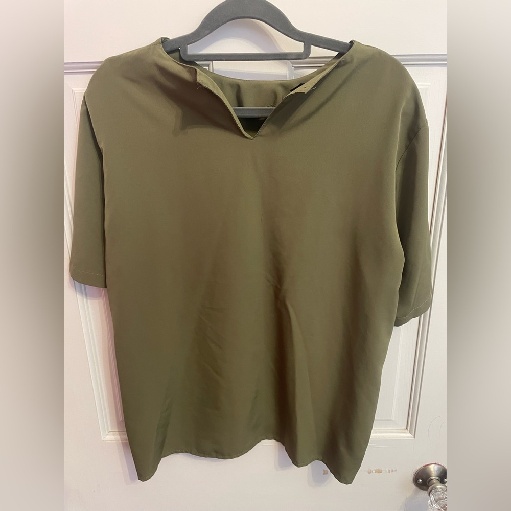 Impressions Olive Short Sleeve Women's Top